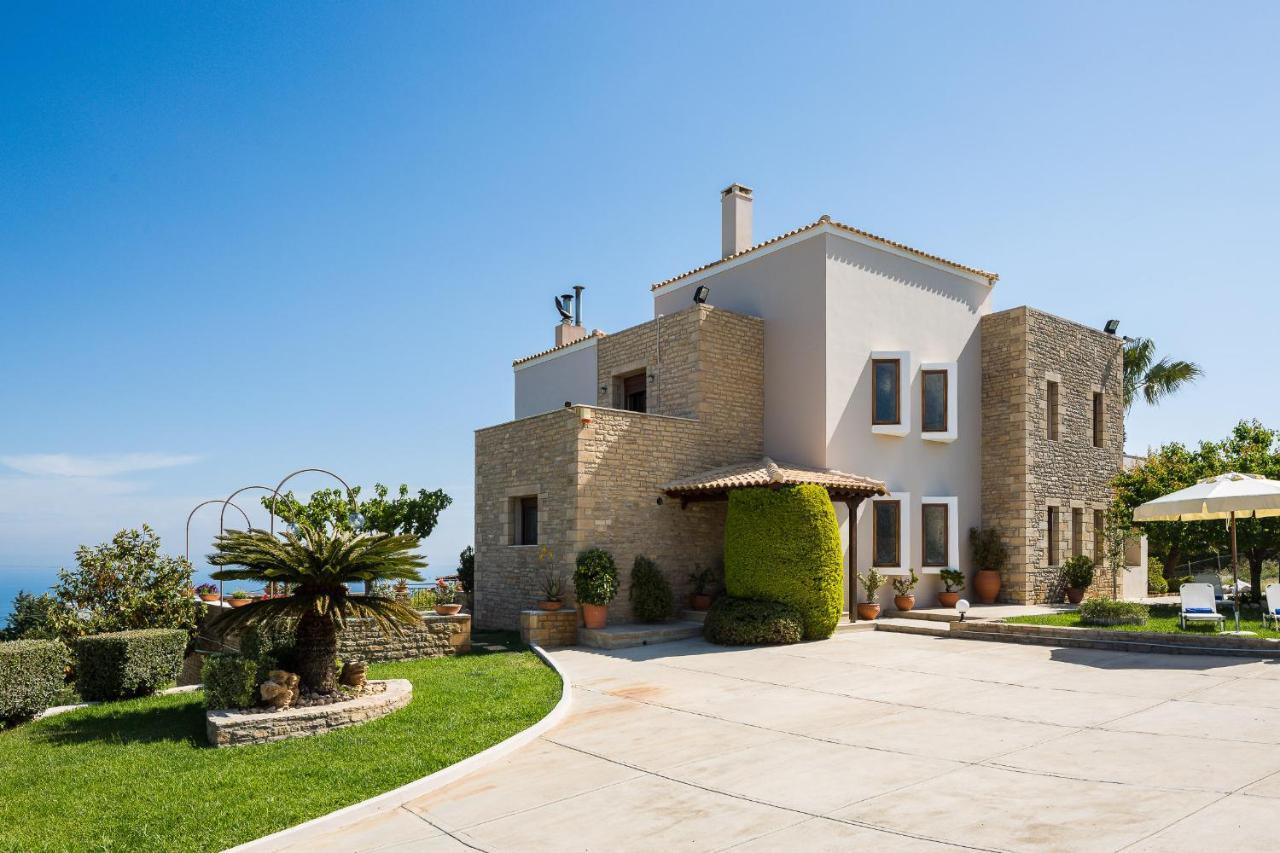 Tria Monastiria Villa Natura - With Private Heated Pool מראה חיצוני תמונה