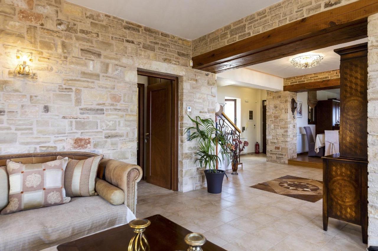 Tria Monastiria Villa Natura - With Private Heated Pool מראה חיצוני תמונה