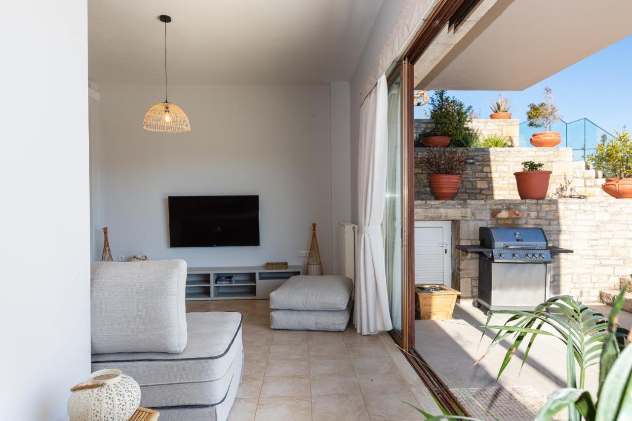 Tria Monastiria Villa Natura - With Private Heated Pool מראה חיצוני תמונה