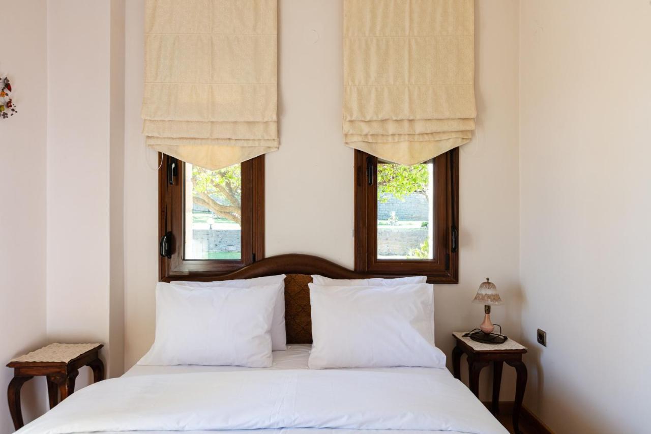 Tria Monastiria Villa Natura - With Private Heated Pool מראה חיצוני תמונה